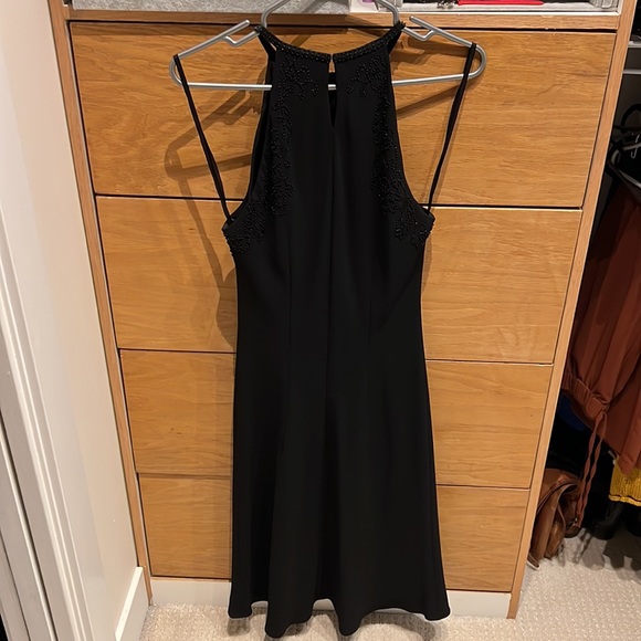 Little black beaded dress size 8. - Picture 2 of 5